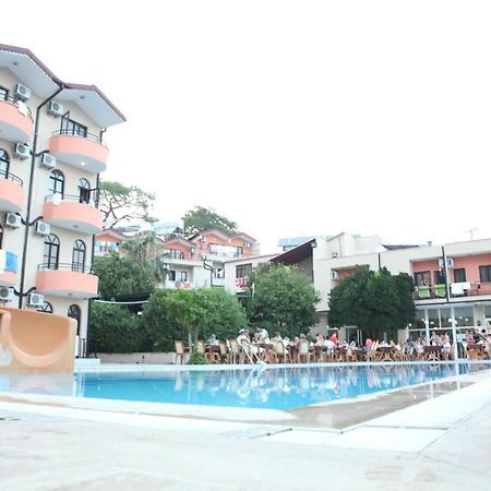 בלדיבי Akasia Resort Hotel מראה חיצוני תמונה